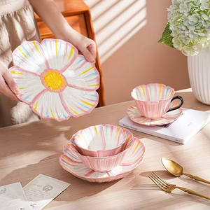 Экологичный набор керамической посуды в корейском стиле: тарелки, кружки и миски с рельефным узором для праздничного ужина - Product Image 3