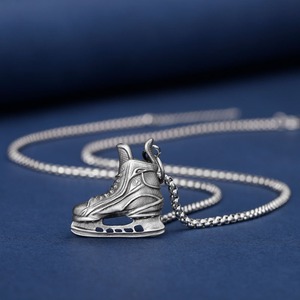 Collier pendentif <span class=keywords><strong>patin</strong></span> <span class=keywords><strong>à</strong></span> <span class=keywords><strong>glace</strong></span> pour homme, bijoux punk en étain, style <span class=keywords><strong>vintage</strong></span> minimaliste, tendance streetwear, chaîne de pull unisexe, vente en gros - Product Image 4