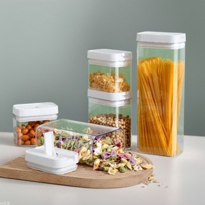 Conteneur de stockage alimentaire en plastique transparent 500ML 800ML 1200ML 1800ML avec couvercle hermétique à clipser pour le stockage de céréales, noix et épices dans la cuisine - Product Image 1
