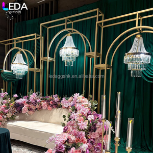 Décoration de fête de mariage LEDA, arche en acier inoxydable doré, lustre suspendu carré, ensemble de trois pièces pour événements - Product Image 2