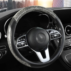 Nuovo Coprivolante in Stile Business con Finitura Effetto Legno di Pesco, Accessorio Universale Antiscivolo per Interni Auto per Tutte le Stagioni - Product Image 4