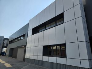 Piattaforme Industriali per Stoccaggio e Uffici Amministrativi Senza Necessità di Nuova Costruzione - Product Image 2
