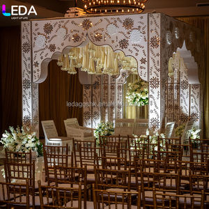 Mandap de mariage LEDA au design moderne personnalisé avec décorations sur le thème indien, décorations d'événements, toile de fond en PVC - Product Image 4