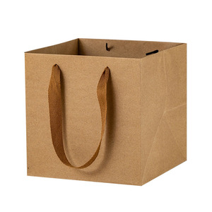 Recycled Kraft Paper <strong>Bag</strong> in Brown Black White Big Size Square <strong>Pizza</strong> Flowers Carry <strong>Bag</strong> for Cake Boxes UV Coating Matt Lamination - Product Image 2