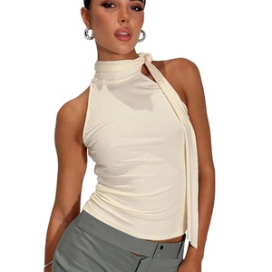 Camiseta sin mangas de poliéster y spandex para mujer, cuello moderno, corte ajustado, estampado lindo, se puede personalizar el patrón. - Product Image 1