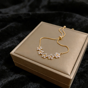 <span class=keywords><strong>Bracciale</strong></span> INS con petali, <span class=keywords><strong>bracciale</strong></span> versatile con cinque piccole stelle a punta, <span class=keywords><strong>bracciale</strong></span> apribile all'ingrosso per donna, matrimonio - Product Image 5