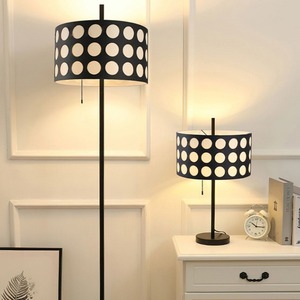Lámpara de Pie con Diseño de Puntos, Fuente de Luz LED, Control de Interruptor, Iluminación Ambiental para Sala de Estar, Dormitorio - Product Image 2