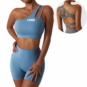 <span class=keywords><strong>Soutien</strong></span>-<span class=keywords><strong>gorge</strong></span> de <span class=keywords><strong>sport</strong></span> Nude Feel avec une épaule conception irrégulière haut de yoga léger grande taille froncé <span class=keywords><strong>soutien</strong></span> antichoc <span class=keywords><strong>soutien</strong></span>-<span class=keywords><strong>gorge</strong></span> intégré - Product Image 2