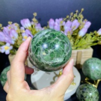 Vente en gros de sphères de diopside vert en quartz naturel poli, pierres précieuses de guérison pour la décoration de la maison, cadeau Reiki