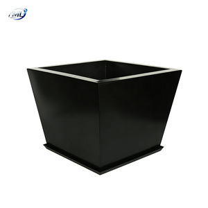 Maceta Cuadrada de Metal ML, Moderna y Minimalista, con Recubrimiento en Polvo Negro, para Plantas de Jardín - Product Image 6