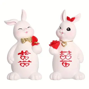 Cadeau de couple de lapin de printemps-<span class=keywords><strong>Statue</strong></span> en résine avec enveloppes rouges, décor de mariage - Product Image 1