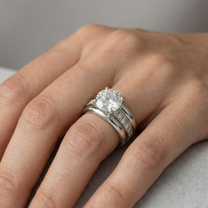 Anillo de Diamantes de Platino Elaborado con Precisión y Acabado de Alto Brillo, Perfecto para Bodas, Compromisos y Regalos de Lujo - Product Image 5