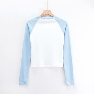 เสื้อยืดแขนยาวทรงเข้ารูป คอวี บล็อกสี ยืดหยุ่นสูง ผลิตจากโพลีเอสเตอร์ 62% ผ้าฝ้าย 35% และสแปนเด็กซ์ 8% สำหรับผู้หญิง - Product Image 2