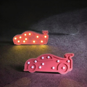 Lampe de table moderne en PVC en forme de voiture 3D à LED, lumière blanche chaude, veilleuse à piles, ampoule à lettres lumineuses, pour chambre d'enfant, fête, maison, photo - Product Image 3