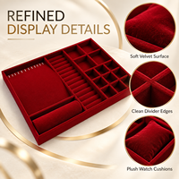 Plateau organisateur de bijoux en velours rouge personnalisé avec tiroir amovible et compartiments sur mesure pour bagues, boucles d'oreilles, colliers et montres