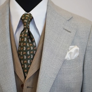 Trajes a Medida, Suministro Directo de Fábrica, Personalización Individual, <span class=keywords><strong>Traje</strong></span> <span class=keywords><strong>Gris</strong></span> Claro 100% Lana con Solapa Hecha a Mano para <span class=keywords><strong>Hombre</strong></span> - Product Image 2