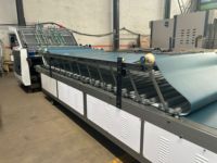 Machine à laminer semi-automatique pour carton ondulé