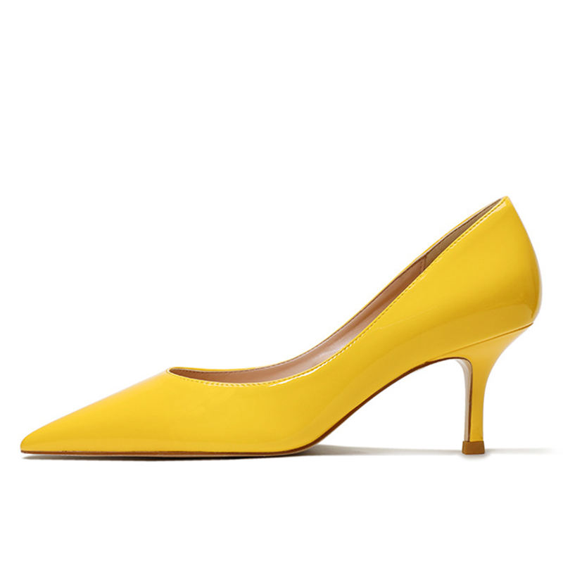 สีเหลือง