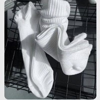 Chaussettes de sport blanches invisibles pour femmes, absorbant la sueur, résistantes aux odeurs, antibactériennes, pour hommes