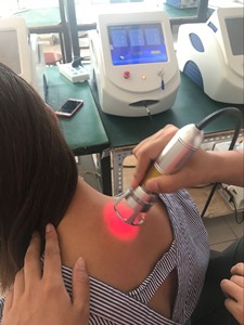 Máquina pequeña de eliminación de venas de araña, máquina portátil de eliminación de <span class=keywords><strong>verrugas</strong></span> <span class=keywords><strong>planas</strong></span>, máquina de eliminación de venas de araña láser de diodo de 980nm - Product Image 6