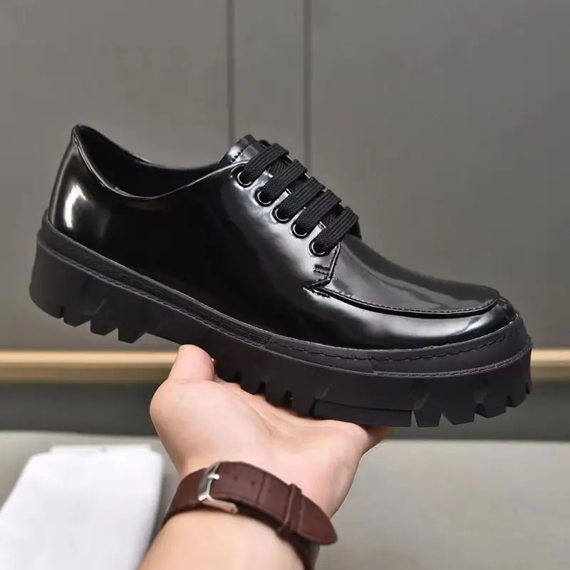 새로운 유행 하이 퀄리티 물 염색 비즈니스 신발 정품 가죽 디자이너 남성 원피스 신발
