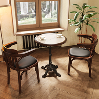 Retro-Stil Gewerbliche Möbel Esstische Stühle Set Holz-Leder-Stühle für Cafés Westliche Restaurants Milchtee-Läden