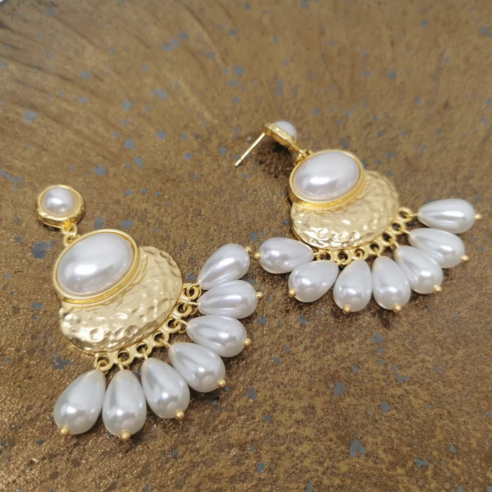 Custom Pearl Drop Earring Bali Style White Pearl Boho Dangle Chandelier Earrings For Women