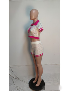 Set Due Pezzi in Maglia Traforata alla <span class=keywords><strong>Moda</strong></span>, Outfit da Vacanza per Donna, Top Corto a Maniche Corte con Patchwork Colorato e Pantaloncini - Product Image 5