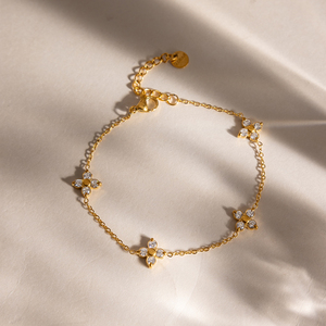 Bracciale <span class=keywords><strong>J</strong></span>&D Jewelry Lucky Leaf con Zirconi Cubici, Placcato Oro 18K in Acciaio Inossidabile, Collana con Quadrifoglio in Zirconia Cubica per Donne - Product Image 5
