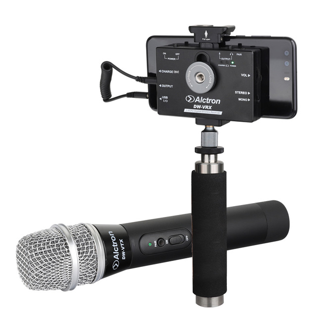 DW-V Dual Channel 5.8GHz Wireless 30m Range 24/96kHz Audio Broadcast Recording Microphone Receiver Transmitter System for