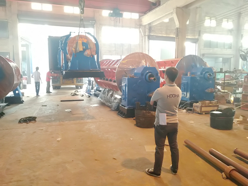 Wire laying and stranding machine for 1+12 stranded conductors equipment