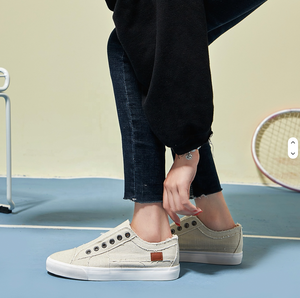 Zapatillas Blancas Sin Cordones con Diseño de Punta Redonda, Suela de Goma Transpirable, Entresuela de TPU, Parte Superior de Tejido, Aptas para Todas las Estaciones - Product Image 4