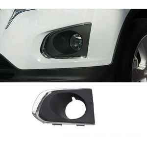 Cubierta de Lámpara de Plástico Cromado Pulido para Trax 13-16 R, Diseño Contemporáneo con Fácil Instalación, Fabricación de Fundición, Accesorio para Li - Product Image 3