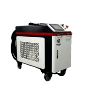 Machine de nettoyage au laser pulsé refroidie par air de 500 W, facile à utiliser, vitesse rapide pour l'élimination de la rouille et le nettoyage des portes en bois/acier inoxydable