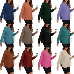 Sudadera deportiva con estampado frontal personalizado OEM para mujer, nueva y elegante sudadera de gimnasio de invierno con dobladillo y cremallera lateral y hombros caídos - Product Image 5