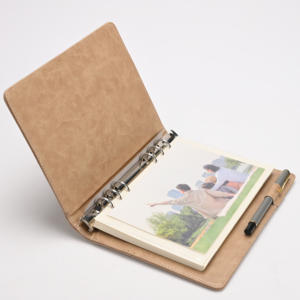 สมุดบันทึกสูตรอาหารแบบ<span class=keywords><strong>เติม</strong></span>ได้พร้อมแถบยางยืด |   <span class=keywords><strong>ท</strong></span>ี่ใส่ปากกาแบบห่วง 6 ห่วง |   สมุดบันทึกครัวปก PU พิมพ์โลโก้ตามสั่ง ขายส่ง - Product Image 3