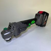 Vente en gros Ensemble d'outils électriques sans fil 4-en-1 Clé puissante pour chantier Perceuse marteau pour meuleuse d'angle-Couleur grise Support OEM personnalisable