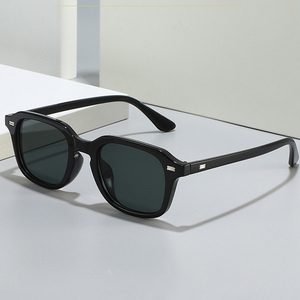 Nouveau cadre carré rétro lunettes de soleil couleur bonbon vente chaude femmes mode tendance Logo personnalisé lunettes de soleil Orange Lenns - Product Image 3