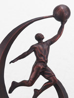 Figurine de joueur de basket semi-fait main de style nordique créatif, artisanat en métal, décoration d'intérieur, ornement de bureau pour salon et bureau, usage quotidien