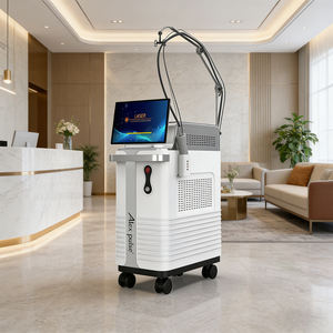 Équipement d'épilation au <span class=keywords><strong>laser</strong></span> Alexandrite 5000w convivial et facile à utiliser, doté d'une fréquence de répétition élevée pour une couverture rapide des zones - Product Image 2