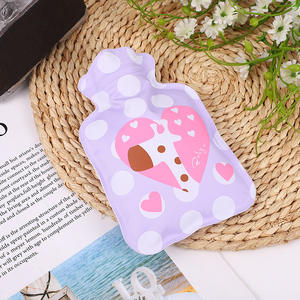 Linda botella de agua caliente portátil con diseño de flamenco y gato, calentador de manos de dibujos animados para niñas y estudiantes. - Product Image 4