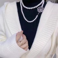 Collier de luxe en perles de camélia, collier de perles avec fleurs, fait main, double couche, longue chaîne pour pull, bijoux fins pour mariage
