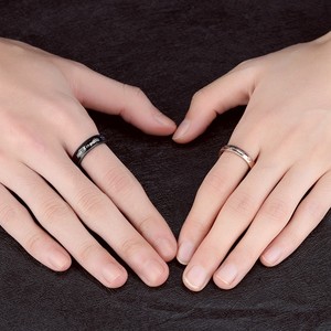 Migliore moda romantico in acciaio inossidabile <span class=keywords><strong>coppia</strong></span> anello <span class=keywords><strong>di</strong></span> fidanzamento moda il suo <span class=keywords><strong>re</strong></span> e la sua fede nuziale regina - Product Image 6