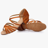 Chaussures de danse latine pour enfants en satin, dessus en daim et satin, chaussures de ballet salsa pour filles, chaussures d'entraînement de danse de salon intérieures