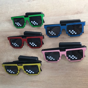 Lunettes <span class=keywords><strong>de</strong></span> soleil créatives à logo personnalisé, mosaïque <span class=keywords><strong>de</strong></span> pixels LED, fournitures <span class=keywords><strong>de</strong></span> festival, lunettes <span class=keywords><strong>de</strong></span> soleil néon sans fil EL pour fête musicale - Product Image 5