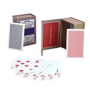 <span class=keywords><strong>Cartes</strong></span> à Jouer Épaisses et Imperméables Personnalisées 200G 500G pour <span class=keywords><strong>Jeu</strong></span> <span class=keywords><strong>de</strong></span> Société, Direct Usine, avec Boîte à Couvercle pour Divertissement Familial - Product Image 1