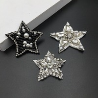 Divers styles faits à la main fer sur vêtements sac chapeau strass perles patchs clignotant étoile motif paillettes cristal applique