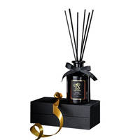 Rafraîchisseur d'air pour la décoration intérieure OEM 200ml boîte-cadeau bouteille givrée jeux de diffuseurs de bâtonnets de rotin roseau