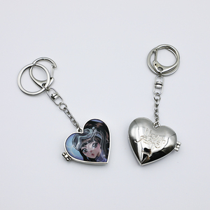 Porte-clés en forme de cœur métallique avec miroir photo numérique, boîte à cœur ouvrable et ferme, et mini miroir - Product Image 2