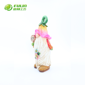Vente en gros de statues de nains en résine peintes à la main, 11,81 pouces, avec chapeau dégradé, pour la décoration de la maison et du jardin - Product Image 3